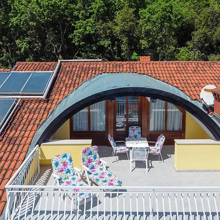 Mona Lisa - Croatia Apartment Lovran