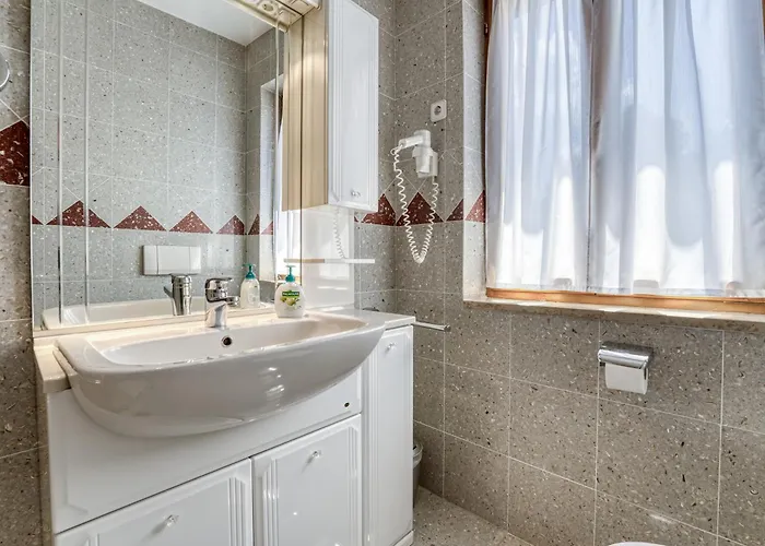 Mona Lisa - Croatia Apartment *