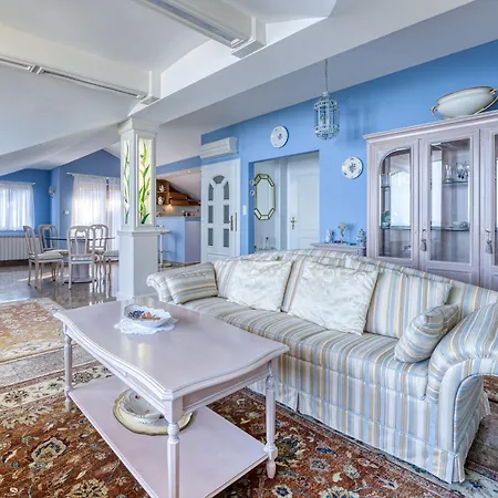 Mona Lisa - Croatia Lovran